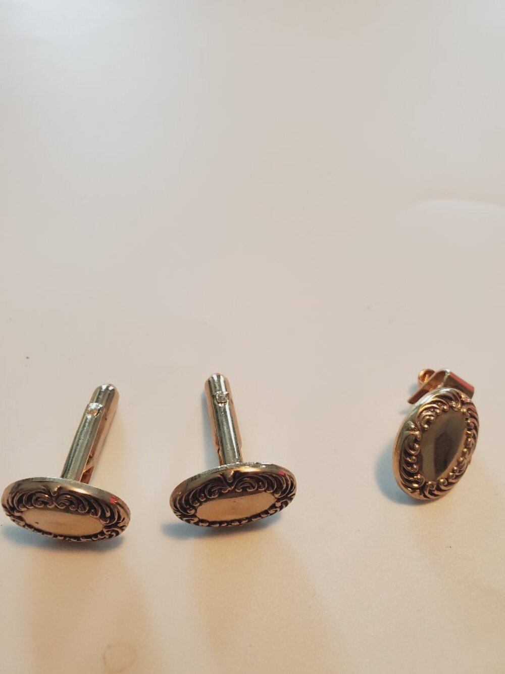 1 Pair of Cuff Links & matching Tie Clip, item #A-2149 ,wt 19 grams. - Picture 2 of 5